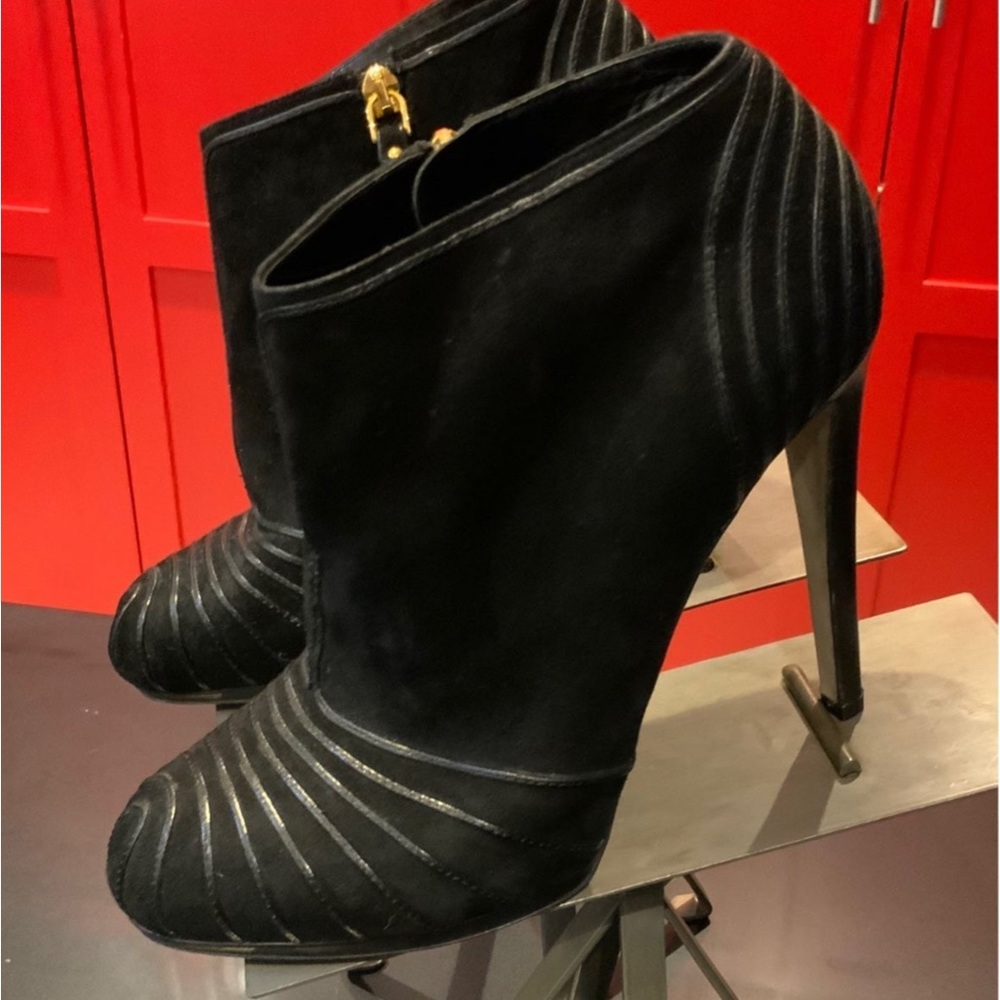 TAKE ADDITIONAL 50% OFF NOW 
Sergio Rossi Suede and Leather Ankle Booties 39